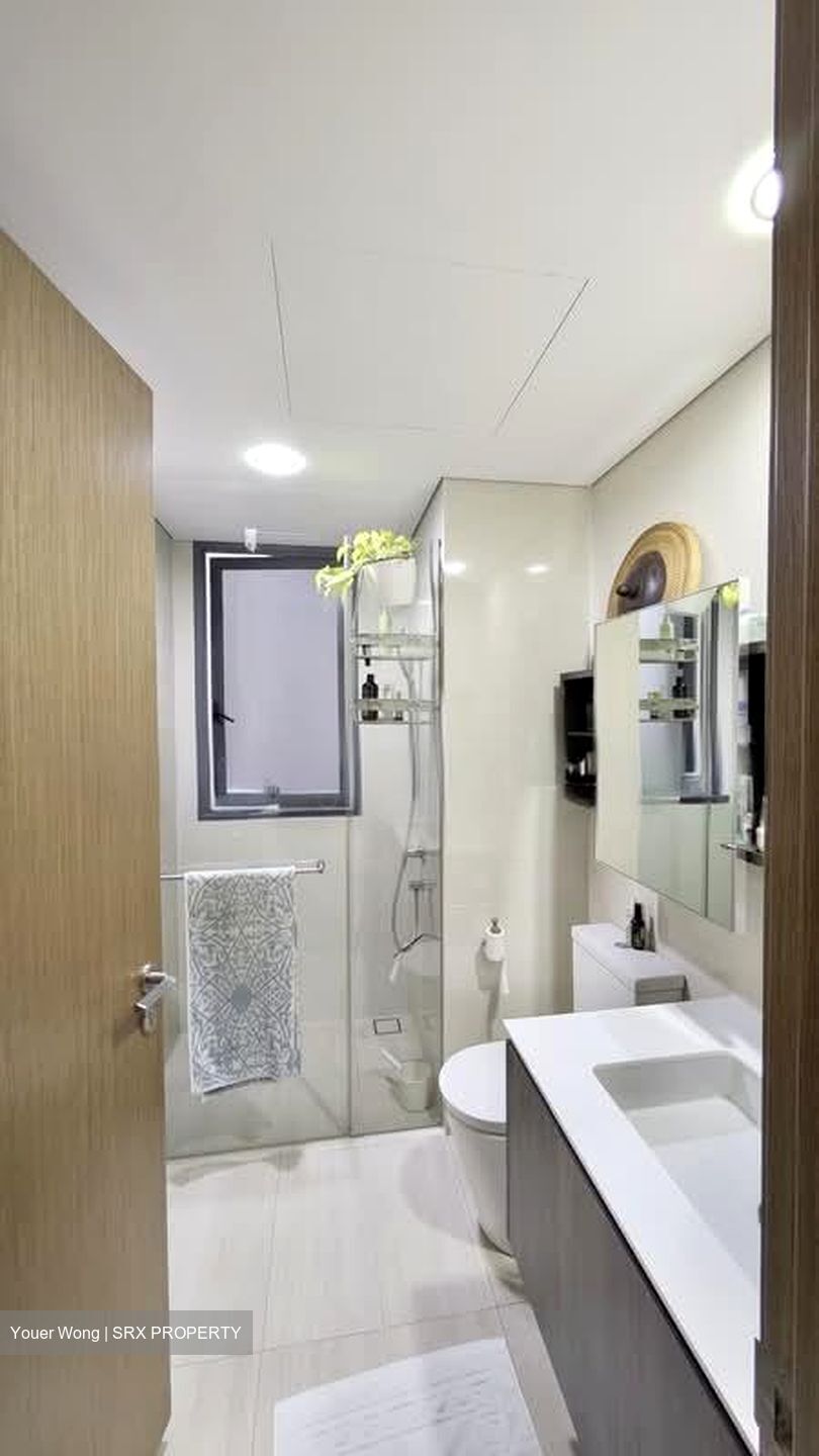 Lakeville (D22), Condominium #556805331